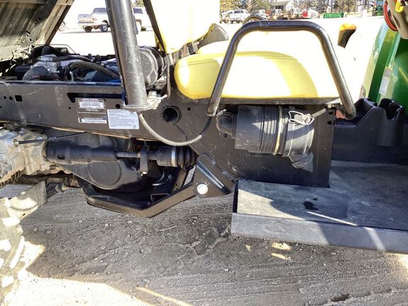 2013 John Deere 825I ATV