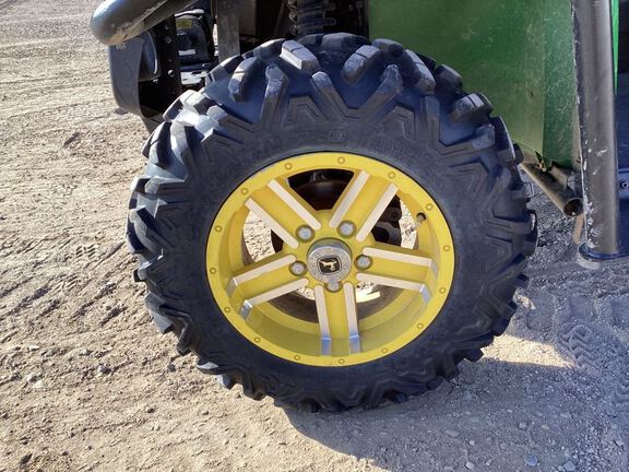 2013 John Deere 825I ATV