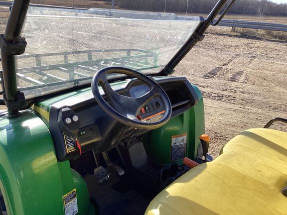 2013 John Deere 825I ATV