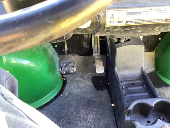 2013 John Deere 825I ATV