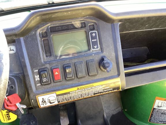 2013 John Deere 825I ATV