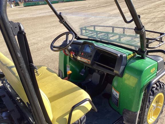 2013 John Deere 825I ATV