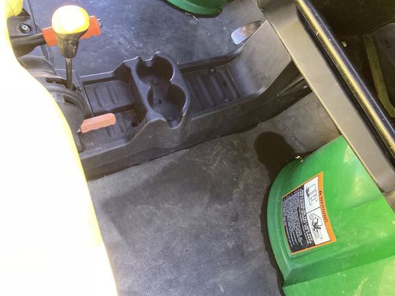 2013 John Deere 825I ATV