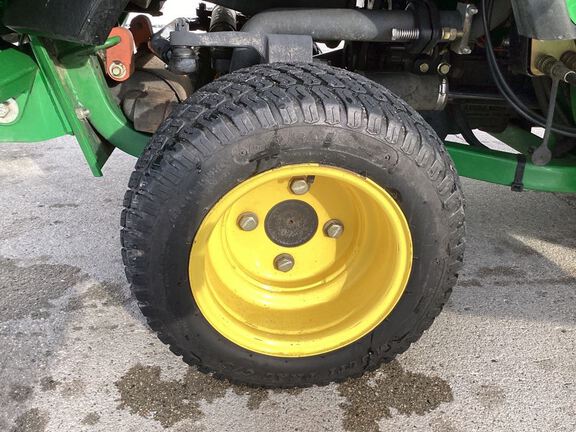 2005 John Deere 1445 Mower/Front Deck