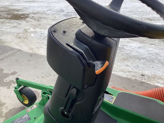 2005 John Deere 1445 Mower/Front Deck