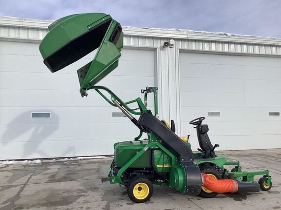 2005 John Deere 1445 Mower/Front Deck