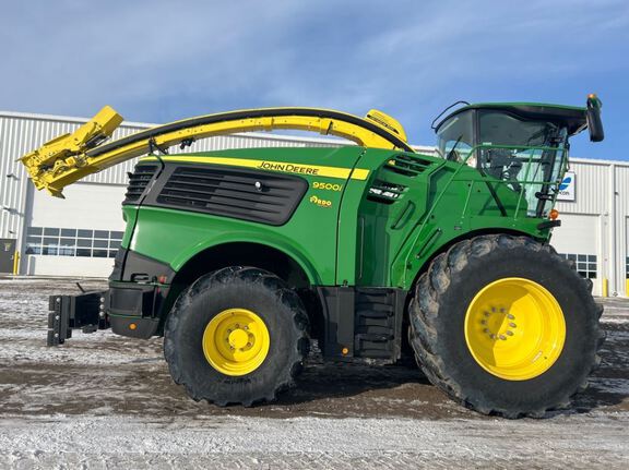 2023 John Deere 9500 Forage Harvester