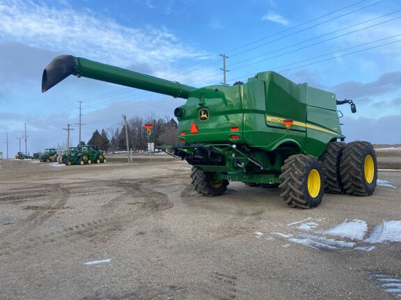 2021 John Deere S780 Combine