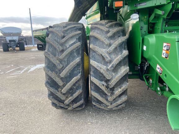 2021 John Deere S780 Combine