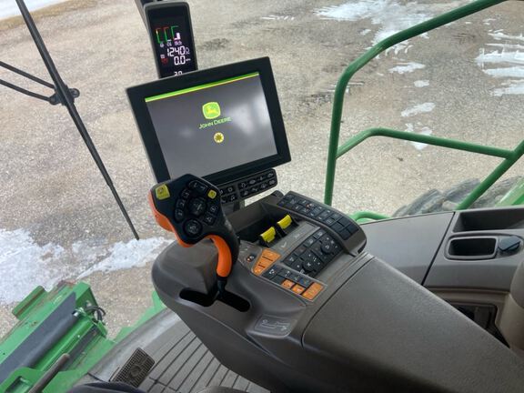 2021 John Deere S780 Combine