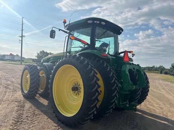 2016 John Deere 8370R Tractor