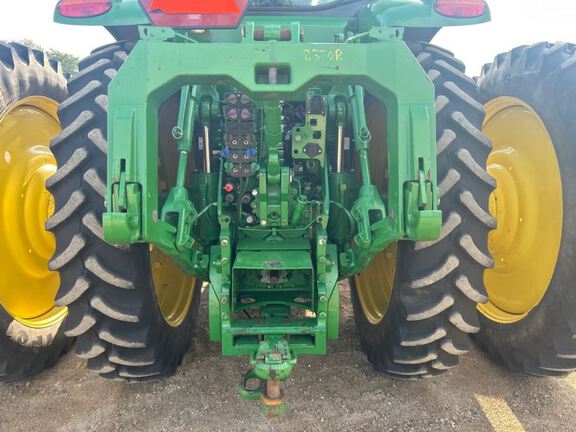 2016 John Deere 8370R Tractor