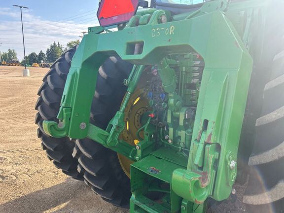 2016 John Deere 8370R Tractor