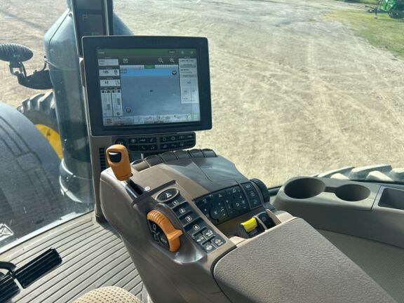 2016 John Deere 8370R Tractor