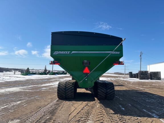 2020 Brent 1596 Grain Cart