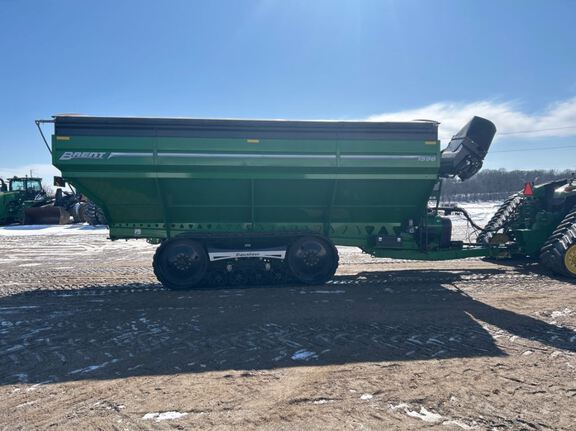 2020 Brent 1596 Grain Cart