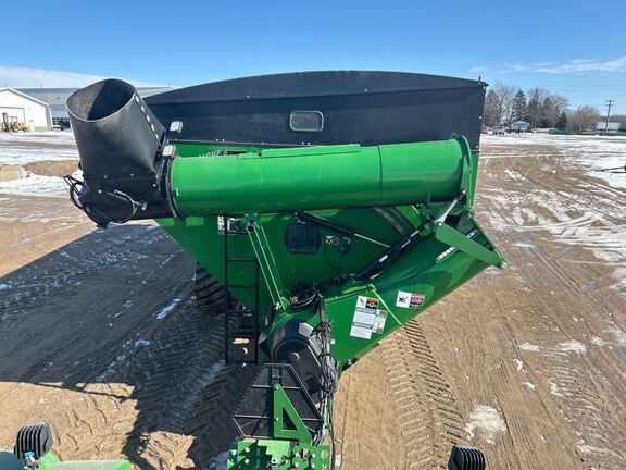 2020 Brent 1596 Grain Cart