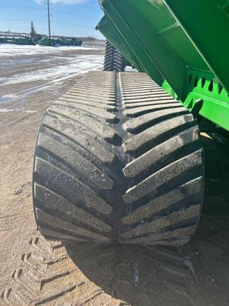 2020 Brent 1596 Grain Cart