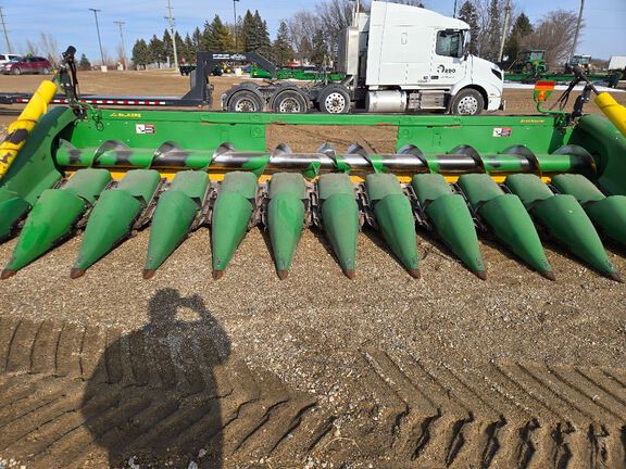 2013 John Deere 612C Header Corn Head