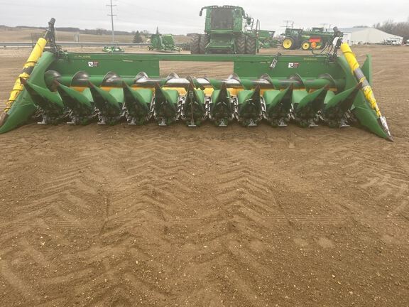 2013 John Deere 612C Header Corn Head