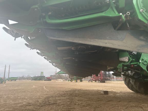 2013 John Deere 612C Header Corn Head