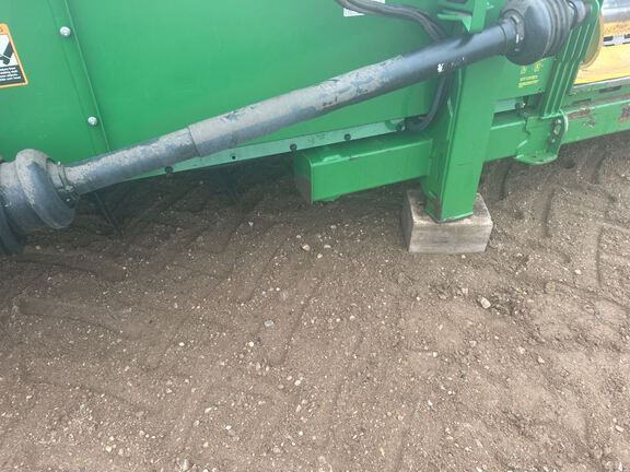 2013 John Deere 612C Header Corn Head