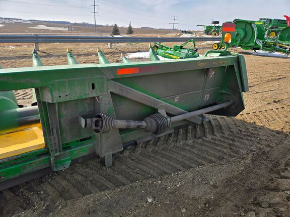 2010 John Deere 612C Header Corn Head