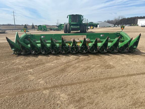 2010 John Deere 612C Header Corn Head