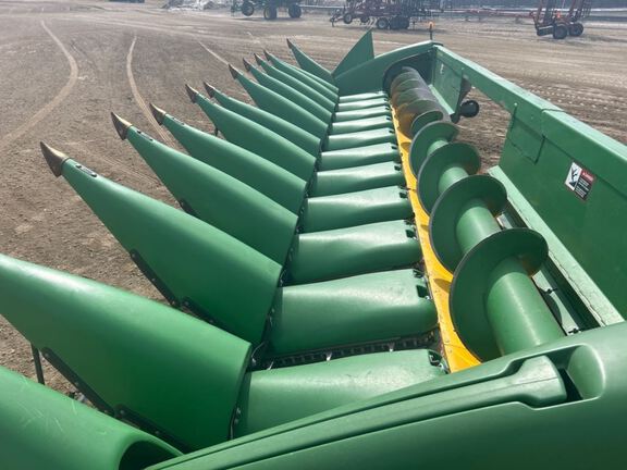 2010 John Deere 612C Header Corn Head