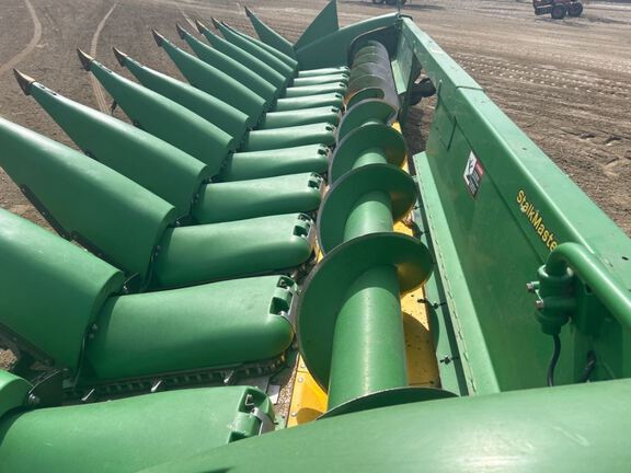 2010 John Deere 612C Header Corn Head