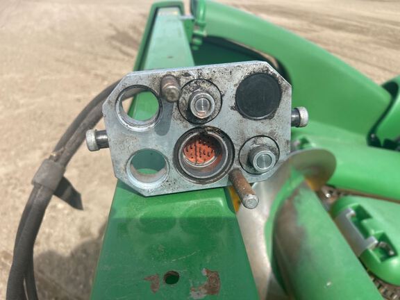 2010 John Deere 612C Header Corn Head