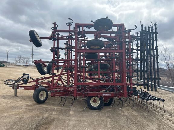 2012 Salford 700 Field Cultivator