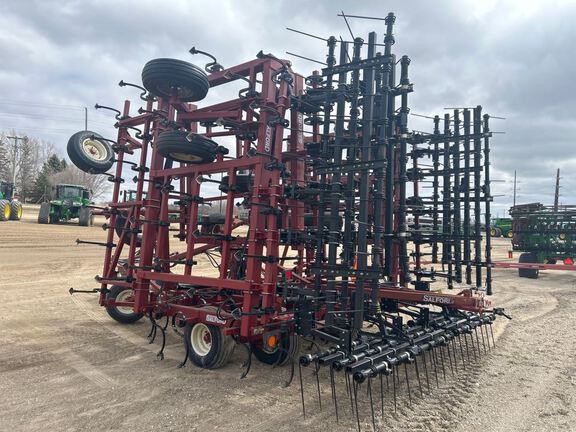 2012 Salford 700 Field Cultivator
