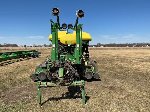 2011 John Deere 1770NT CCS Planter