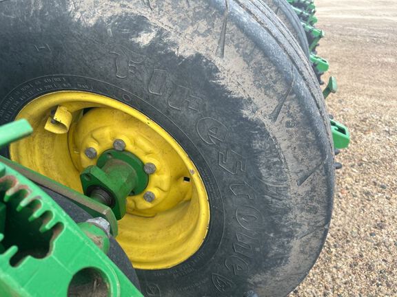 2011 John Deere 1770NT CCS Planter