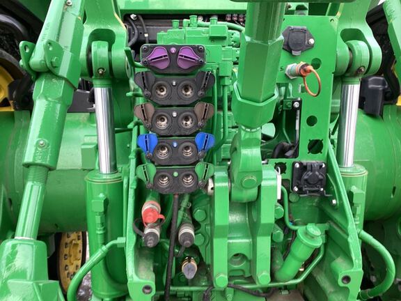 2023 John Deere 8RX 370 Tractor Rubber Track