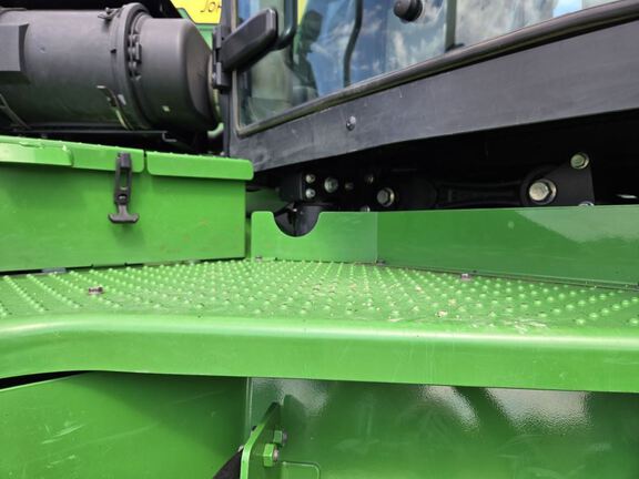 2023 John Deere 9RX 590 Tractor Rubber Track