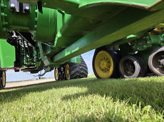2023 John Deere 9RX 590 Tractor Rubber Track