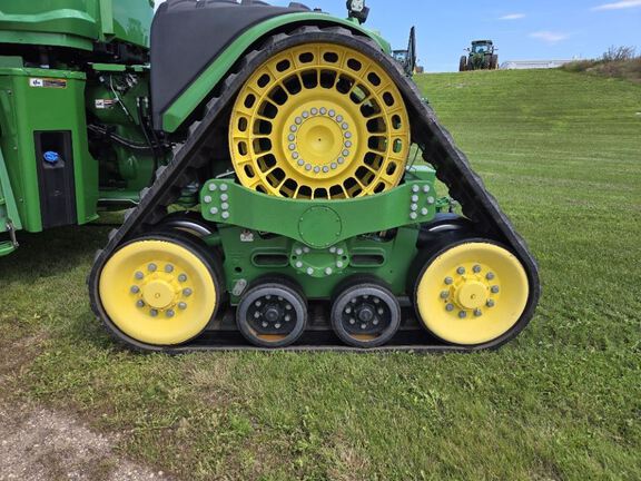 2023 John Deere 9RX 590 Tractor Rubber Track