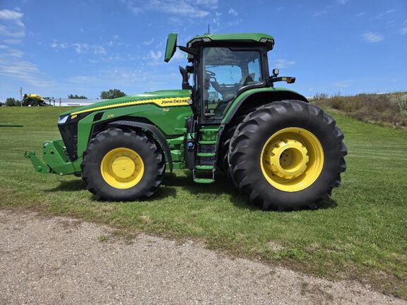 2024 John Deere 8R 370 Tractor