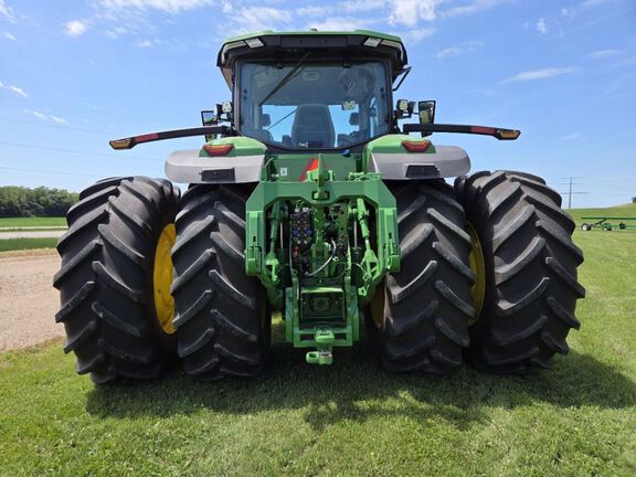 2024 John Deere 8R 370 Tractor