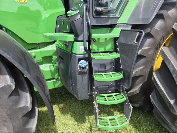 2024 John Deere 8R 370 Tractor
