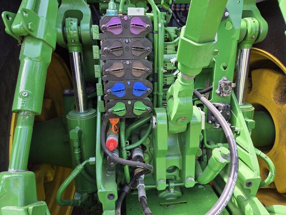2024 John Deere 8R 370 Tractor
