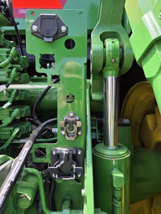 2024 John Deere 8R 370 Tractor