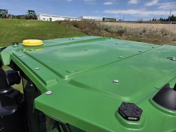 2024 John Deere 8R 370 Tractor