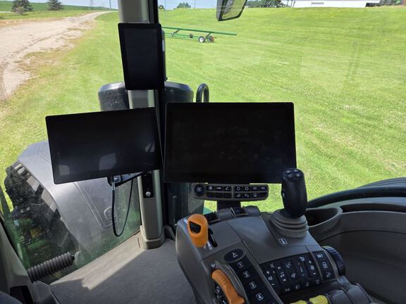 2024 John Deere 8R 370 Tractor