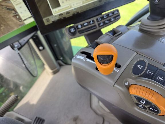 2024 John Deere 8R 370 Tractor