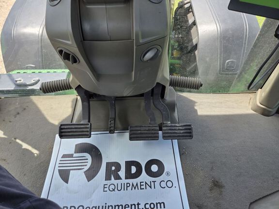 2024 John Deere 8R 370 Tractor