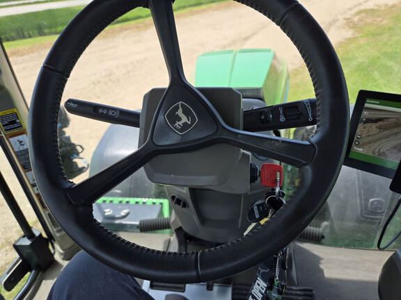 2024 John Deere 8R 370 Tractor