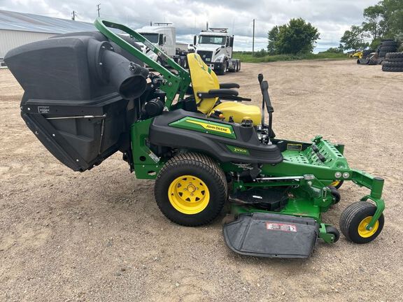 2023 John Deere Z930R Mower/Zero Turn